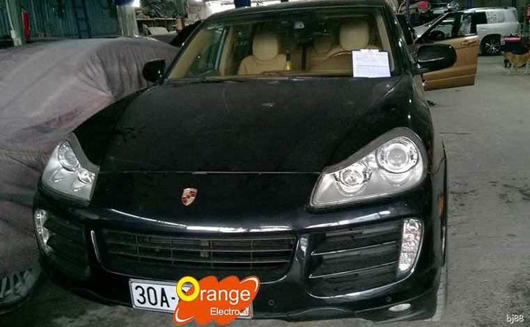 Cài đặt áp suất lốp xe Porsche Cayenne 2008