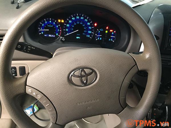 cai-dat-tpms-xe-toyota-sienna