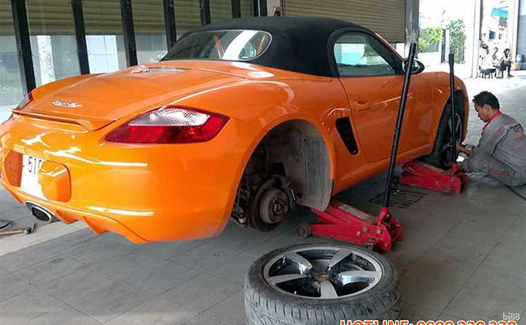 Cài đặt cảm biến áp suất lốp Porsche Boxster 2008