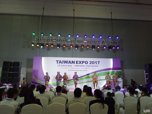 cung-tpms-orange-trai-nghiem-taiwan-excellence-2017