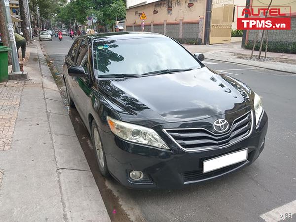 CAI-DAT-CAM-BIEN-AP-SUAT-LOP-TOYOTA-CAMRY-LE-2009-(1)